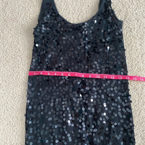 Fully sequined sheer party dress - Picture 5 of 6